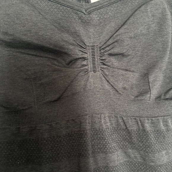 Lululemon Adjustable Tank Top Black/Dark Gray Size 8 - Picture 2 of 8
